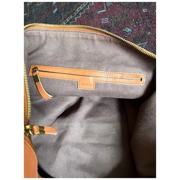Madewell "The Transport Weekender" Travel Bag | English Saddle Brown Leather - Picture 3 of 13
